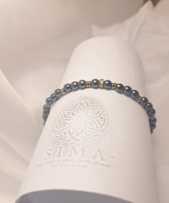 Минималистична гривна от тъмни мъниста